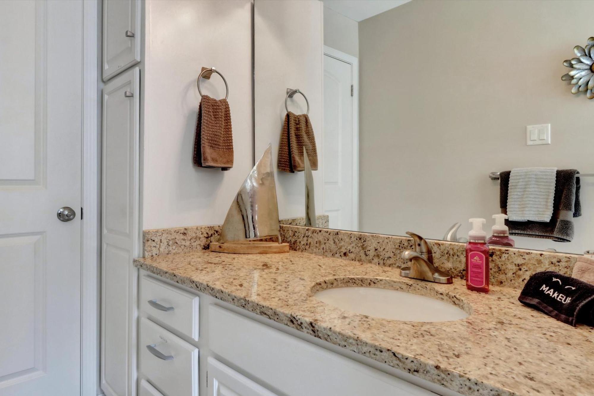 Apartamento Lakefront With Pool Access!